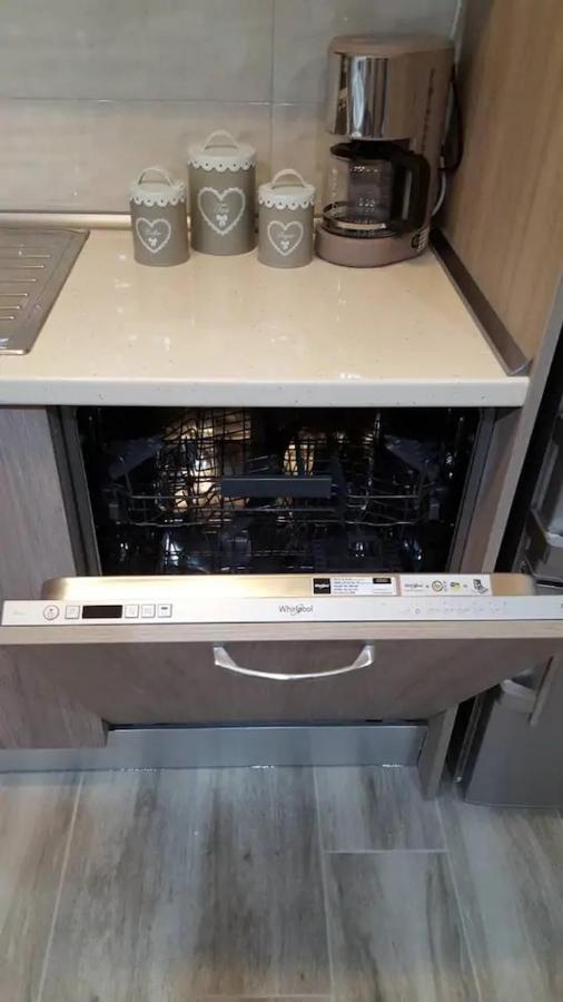 Downtown City Apartment Thessaloniki Buitenkant foto