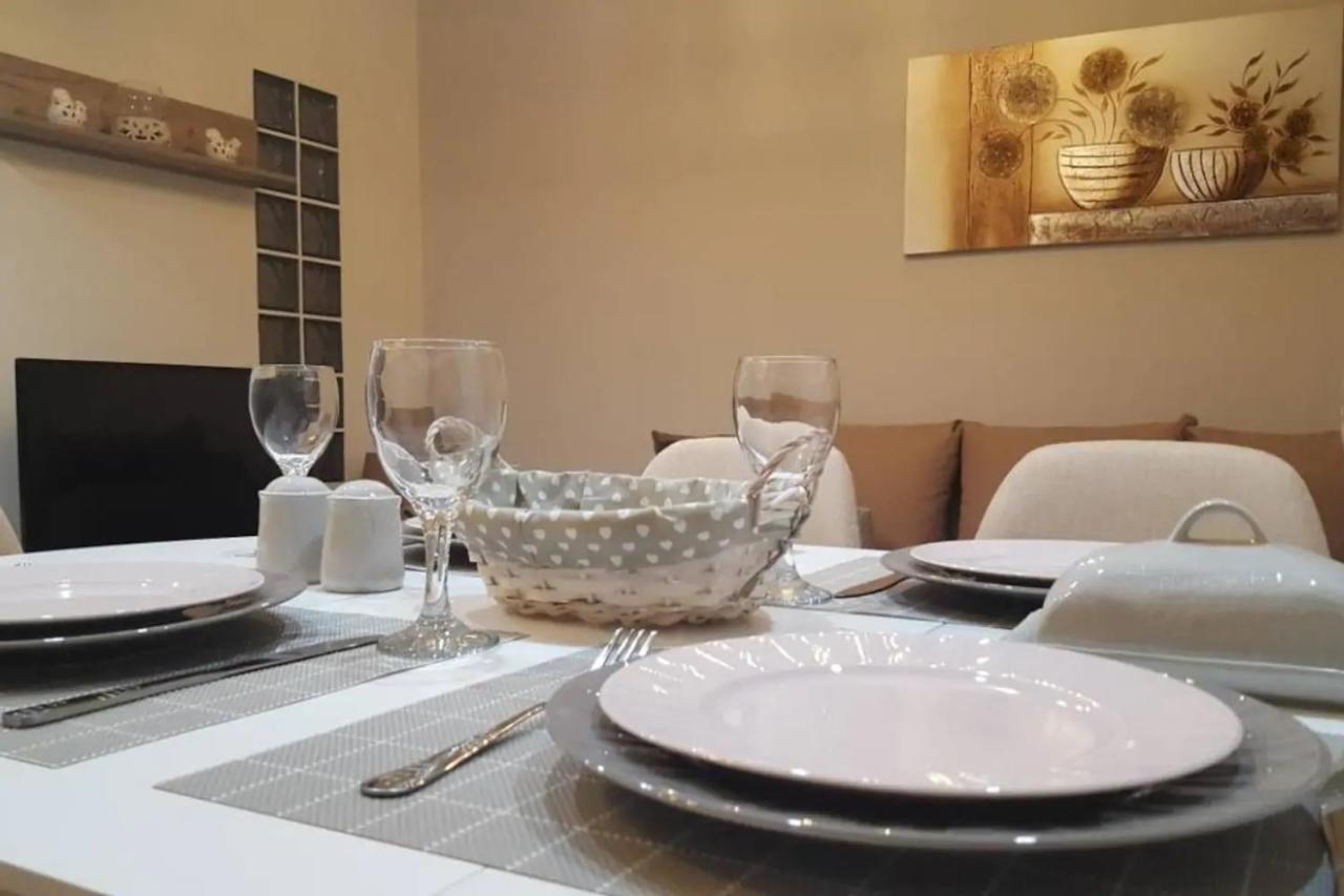 Downtown City Apartment Thessaloniki Buitenkant foto