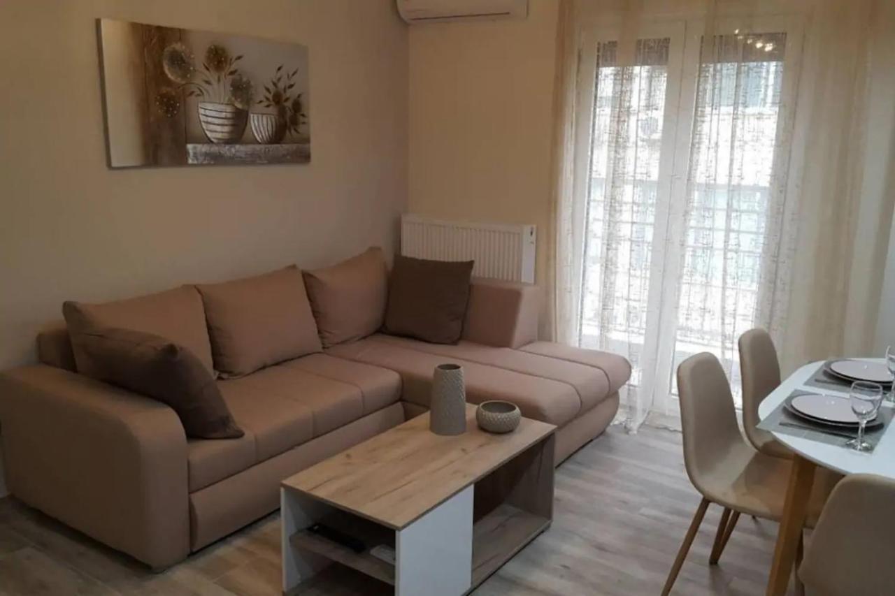 Downtown City Apartment Thessaloniki Buitenkant foto