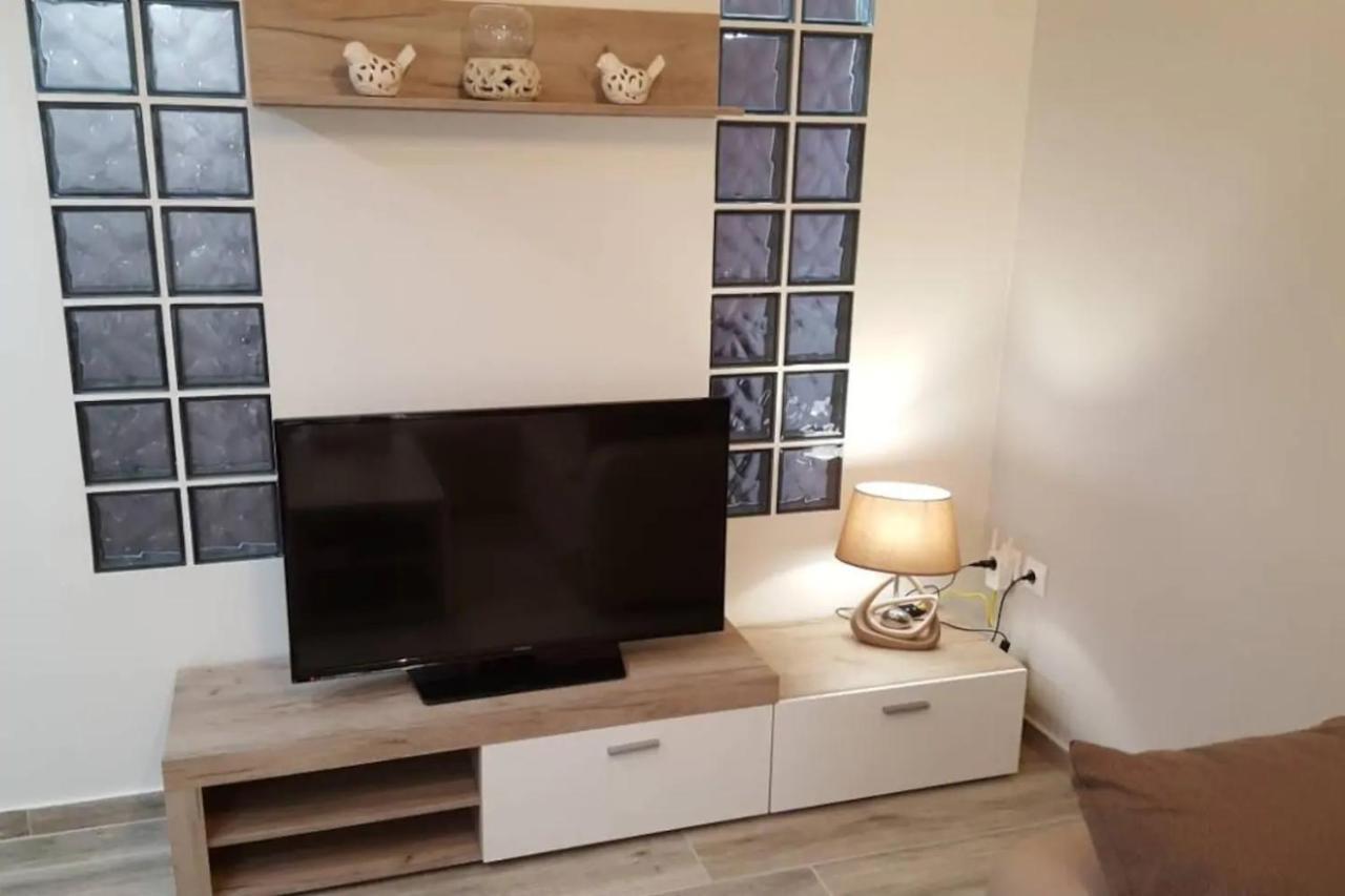 Downtown City Apartment Thessaloniki Buitenkant foto