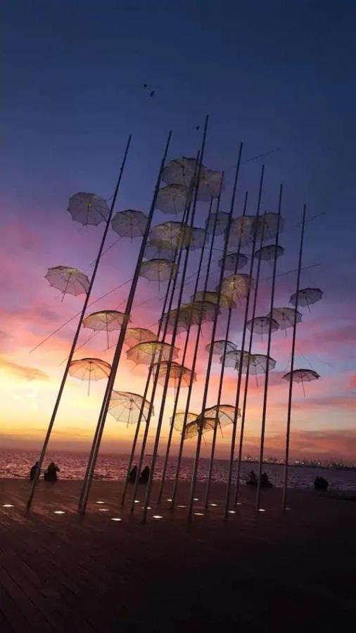Downtown City Apartment Thessaloniki Buitenkant foto