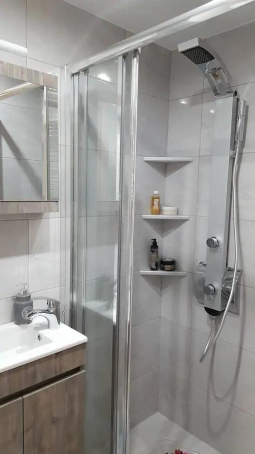 Downtown City Apartment Thessaloniki Buitenkant foto